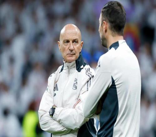 戈麥斯重返,拜仁梦或破,專心效力紅,yy易游体育官方,yy易游中国体育,YY易游体育官方网站,yy易游体育app下载